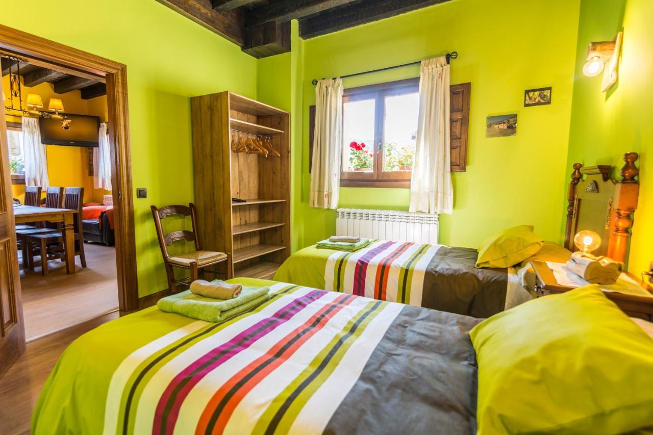 El Nido Del Mirlo Villa Casarejos Exteriör bild