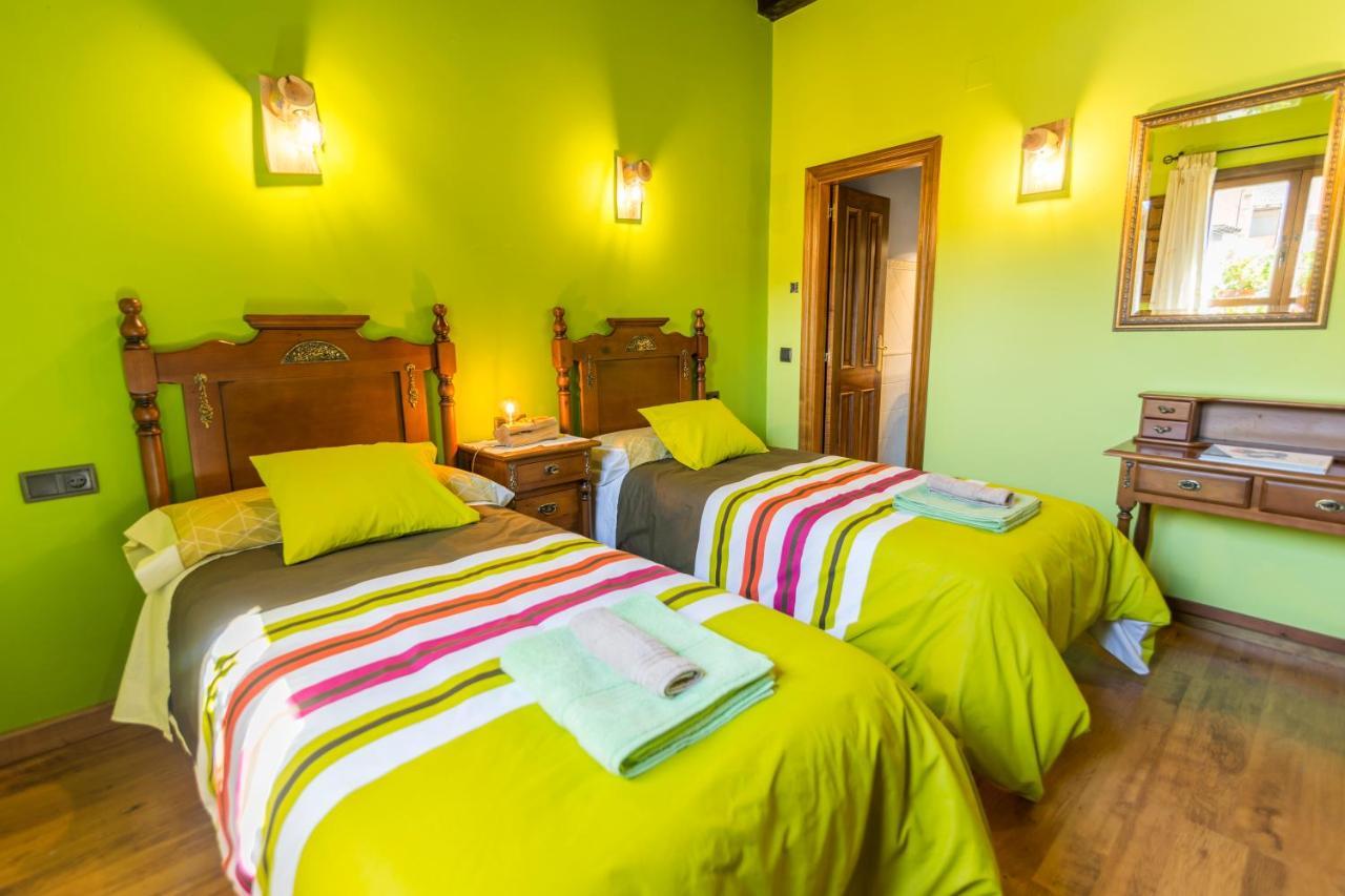 El Nido Del Mirlo Villa Casarejos Exteriör bild